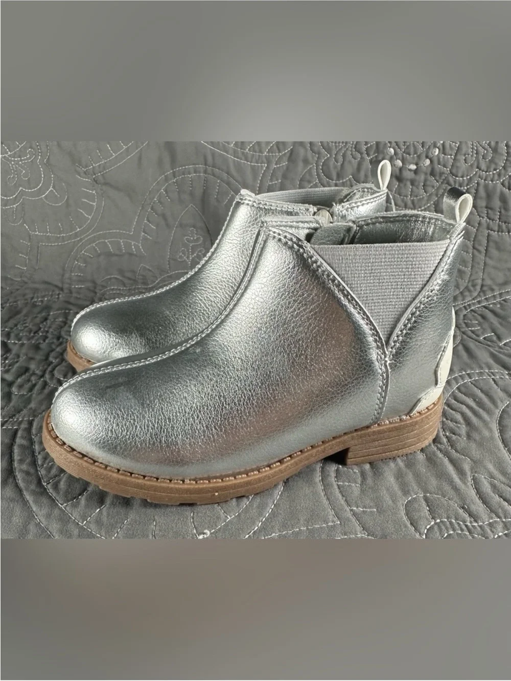Carters Toddler Girls Elia Silver Booties NWT Size Toddler 9